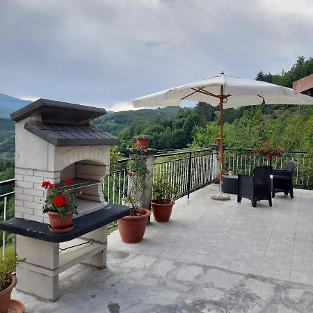 Vila Agriturismo Merlotta Varese Ligure Exteriér fotografie
