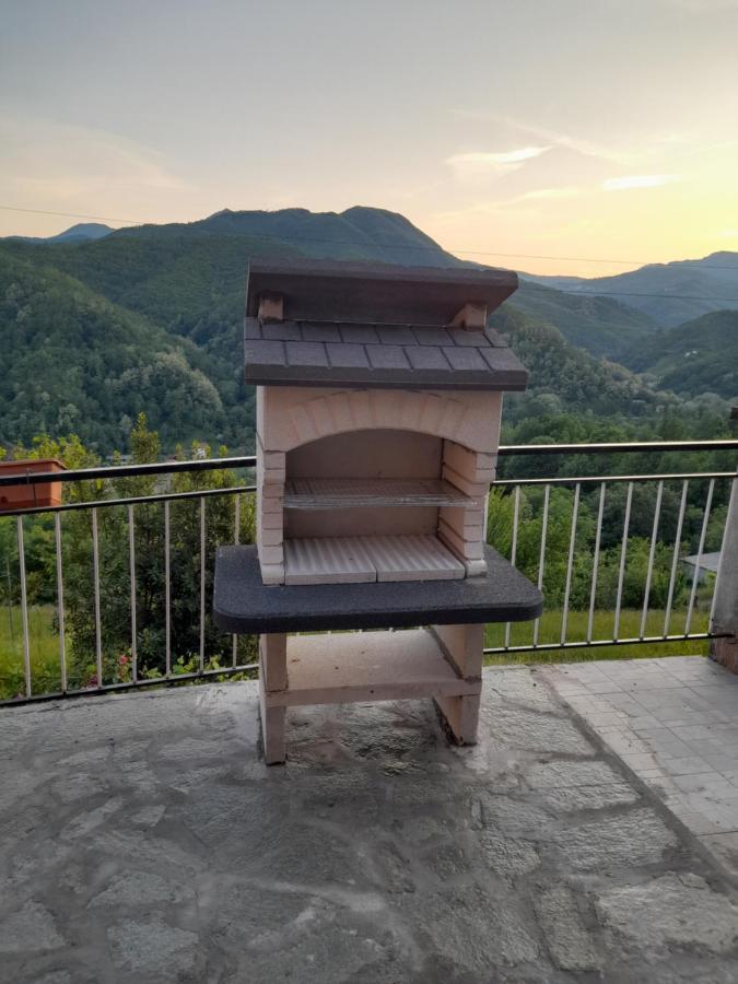 Vila Agriturismo Merlotta Varese Ligure Exteriér fotografie