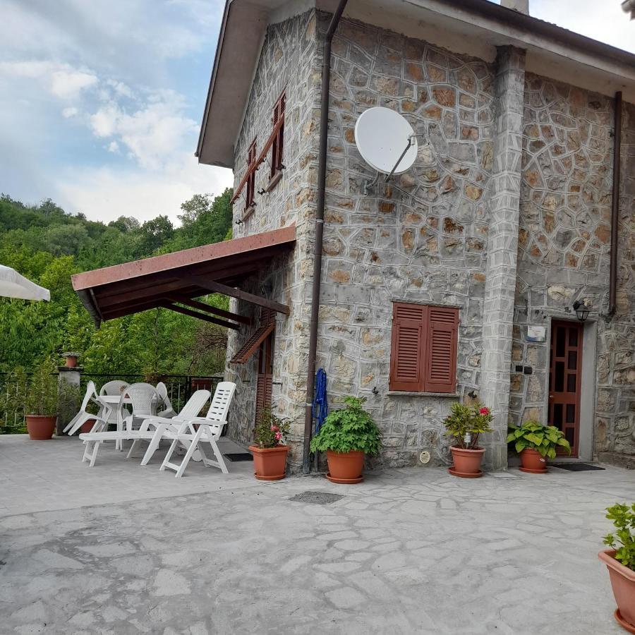 Vila Agriturismo Merlotta Varese Ligure Exteriér fotografie